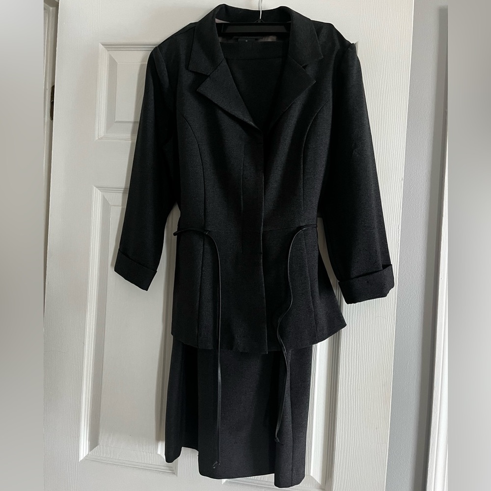 Size 10 charcoal grey skirt suit